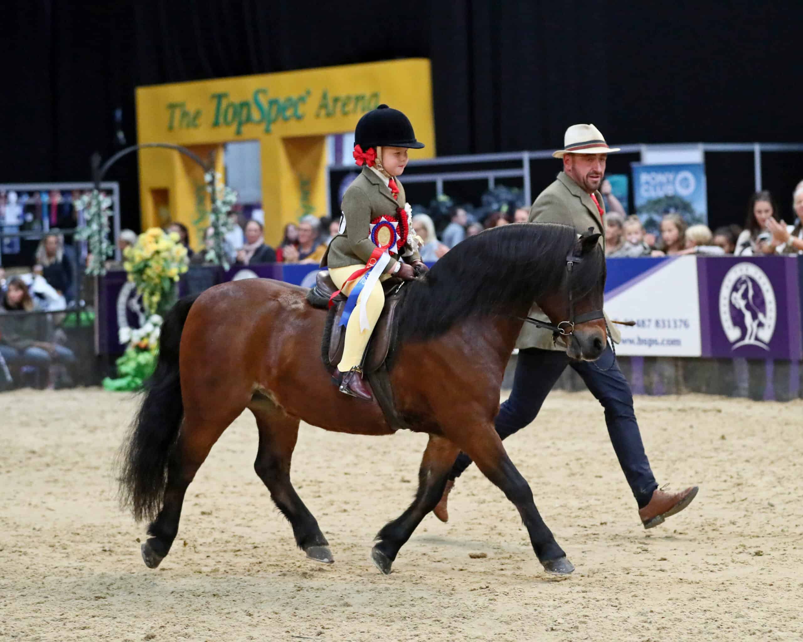 Reigning champion holds on to his title in the Colne & The McNeil Family Mountain & Moorland